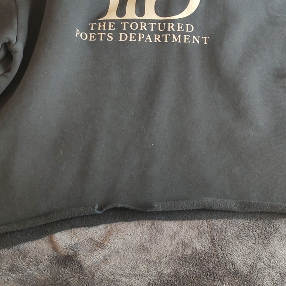 Women Taylor Swift Official The Tortured Poets Department Black Crewneck - Large - Picture 4 of 5